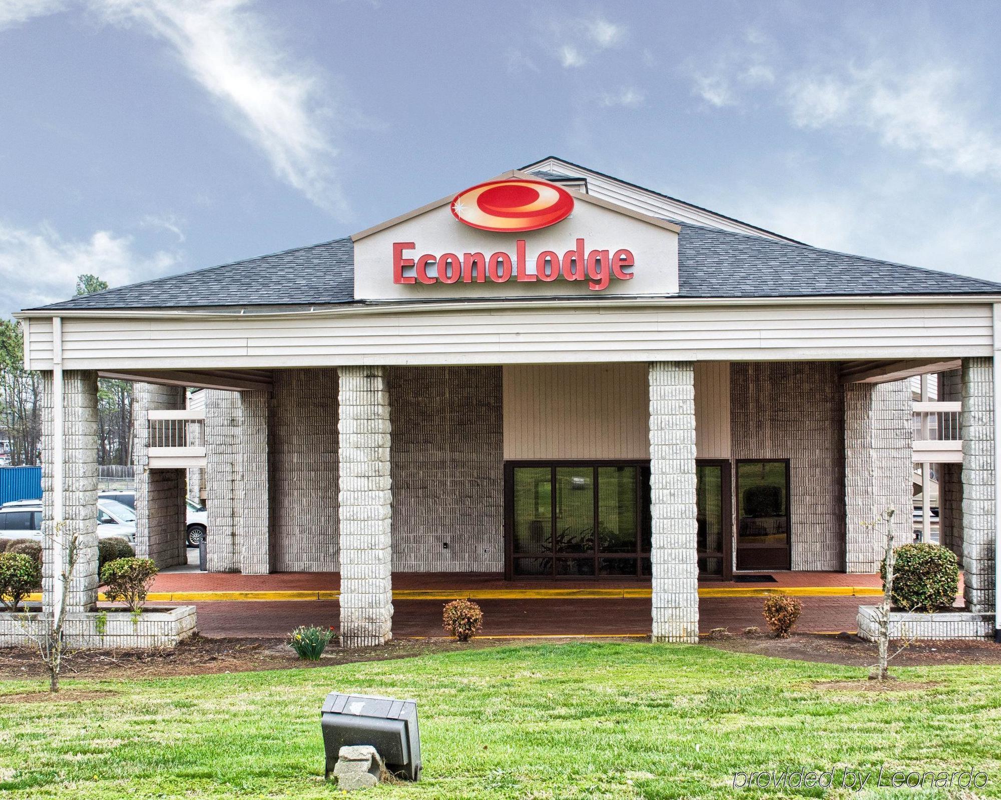 Econo Lodge Richmond Bagian luar foto
