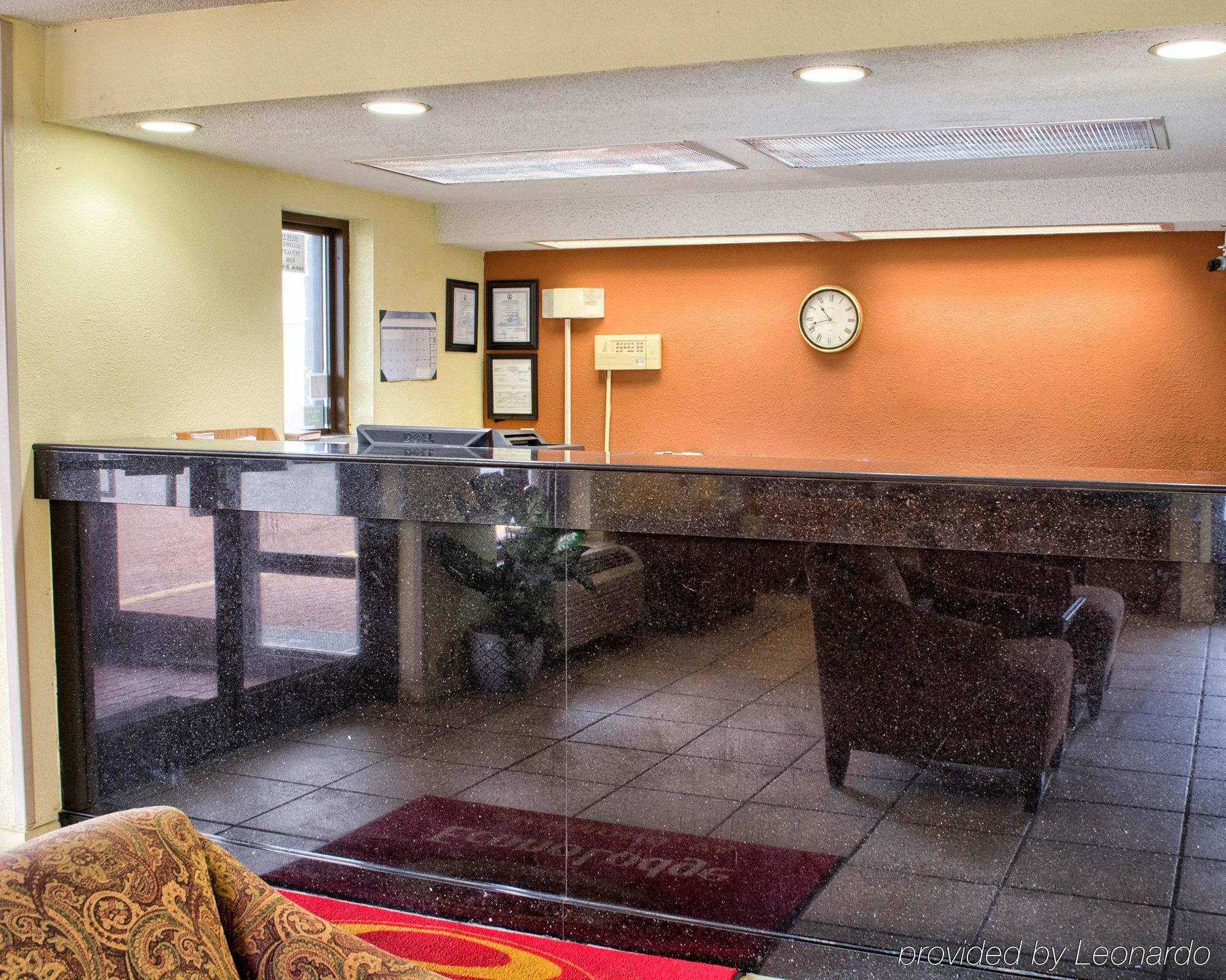 Econo Lodge Richmond Bagian luar foto